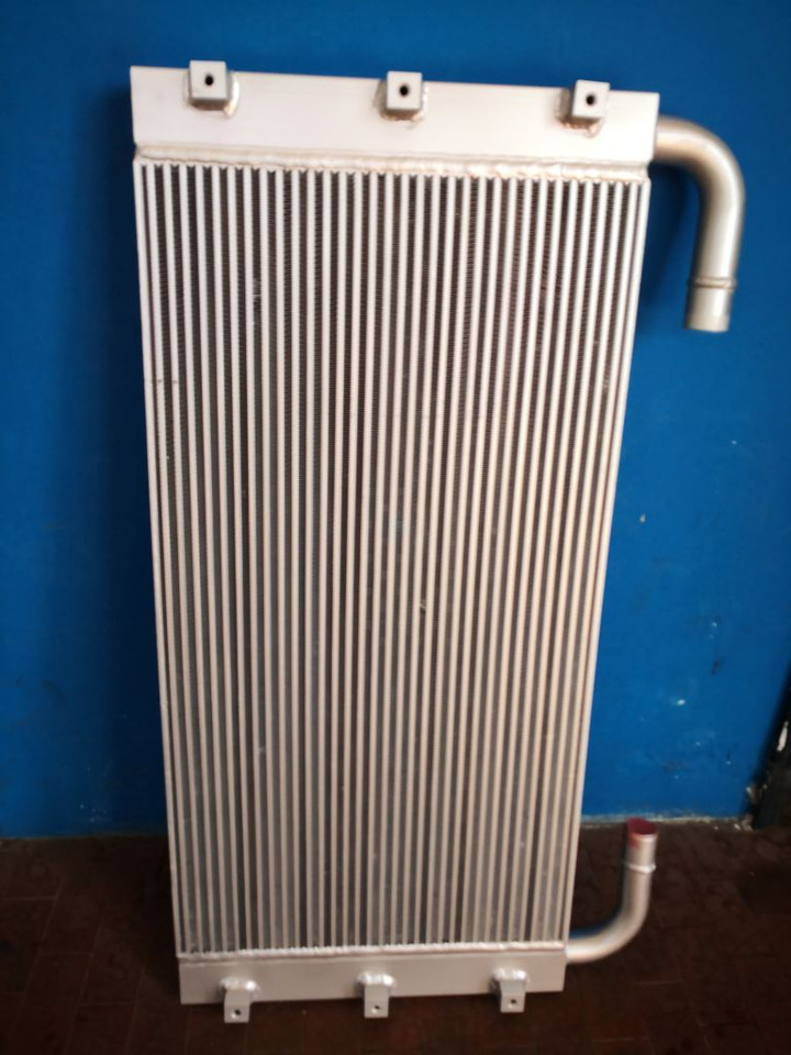 4650353 OILCOOLER HITACHI ZX 210.3 - Radiatore: foto 1 4650353 OILCOOLER HITACHI ZX 210.3 - Radiatore: foto 1