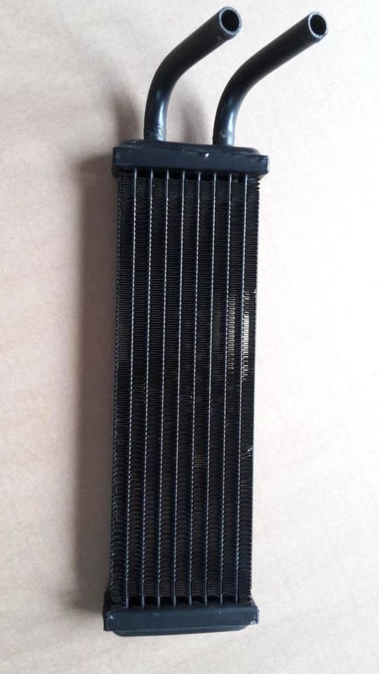 RADIATORE RISCALDAMENTO EVOLUTON B YN20M00107S027 - Radiatore: foto 1 RADIATORE RISCALDAMENTO EVOLUTON B YN20M00107S027 - Radiatore: foto 1