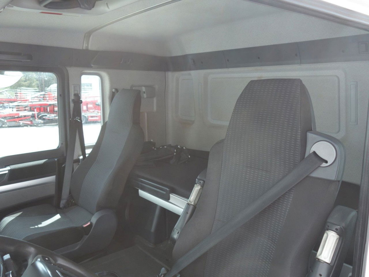 Camion con gru MAN TGS 26.360 FG 6x2 mit Fassi F210C: foto 15 Camion con gru MAN TGS 26.360 FG 6x2 mit Fassi F210C: foto 15