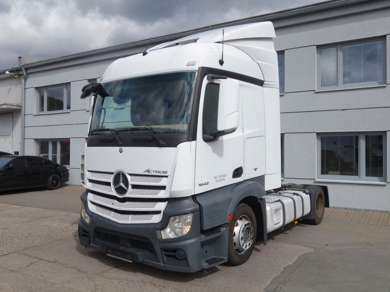 Mercedes-Benz Actros 1842 Lsnrl, Standklima, 2 Stk. - Trattore stradale: foto 1 Mercedes-Benz Actros 1842 Lsnrl, Standklima, 2 Stk. - Trattore stradale: foto 1
