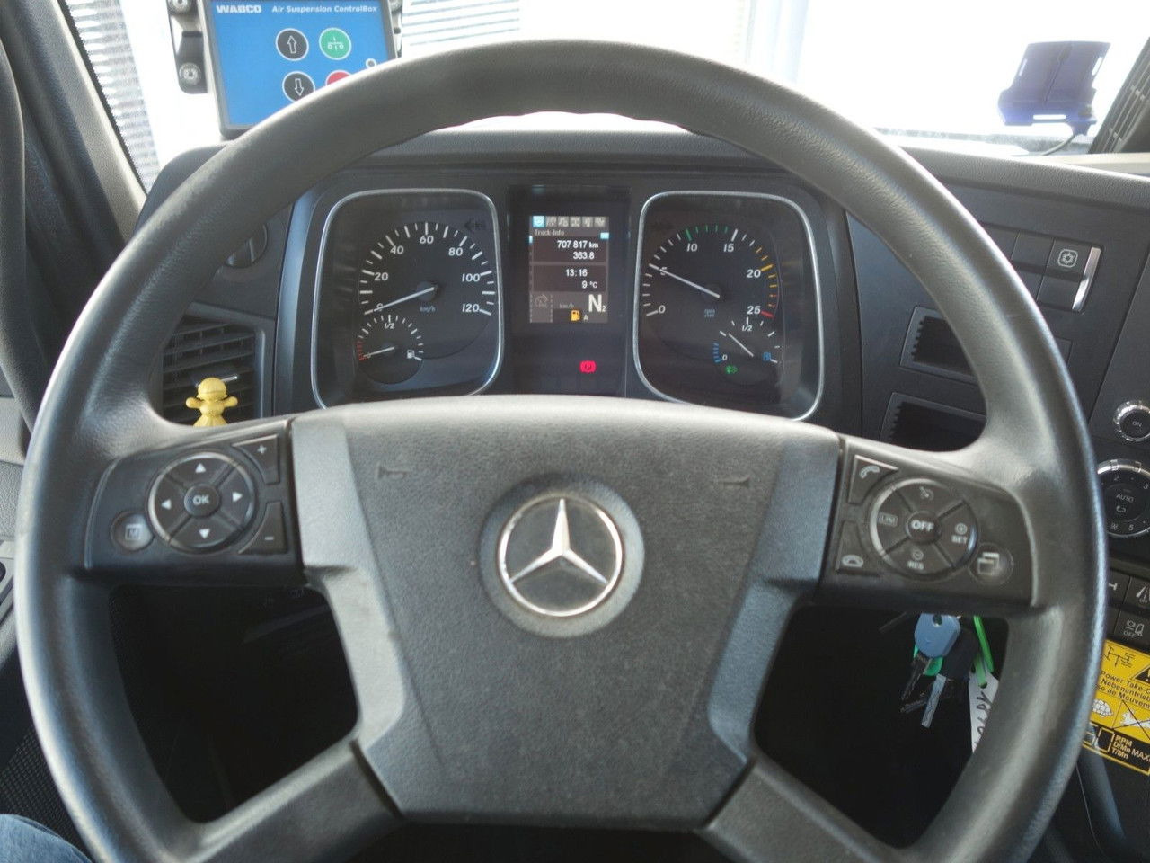 Trattore stradale Mercedes-Benz Actros 1843 Lsnrl LD, Retarder, Navi, 9 Stk.: foto 18 Trattore stradale Mercedes-Benz Actros 1843 Lsnrl LD, Retarder, Navi, 9 Stk.: foto 18