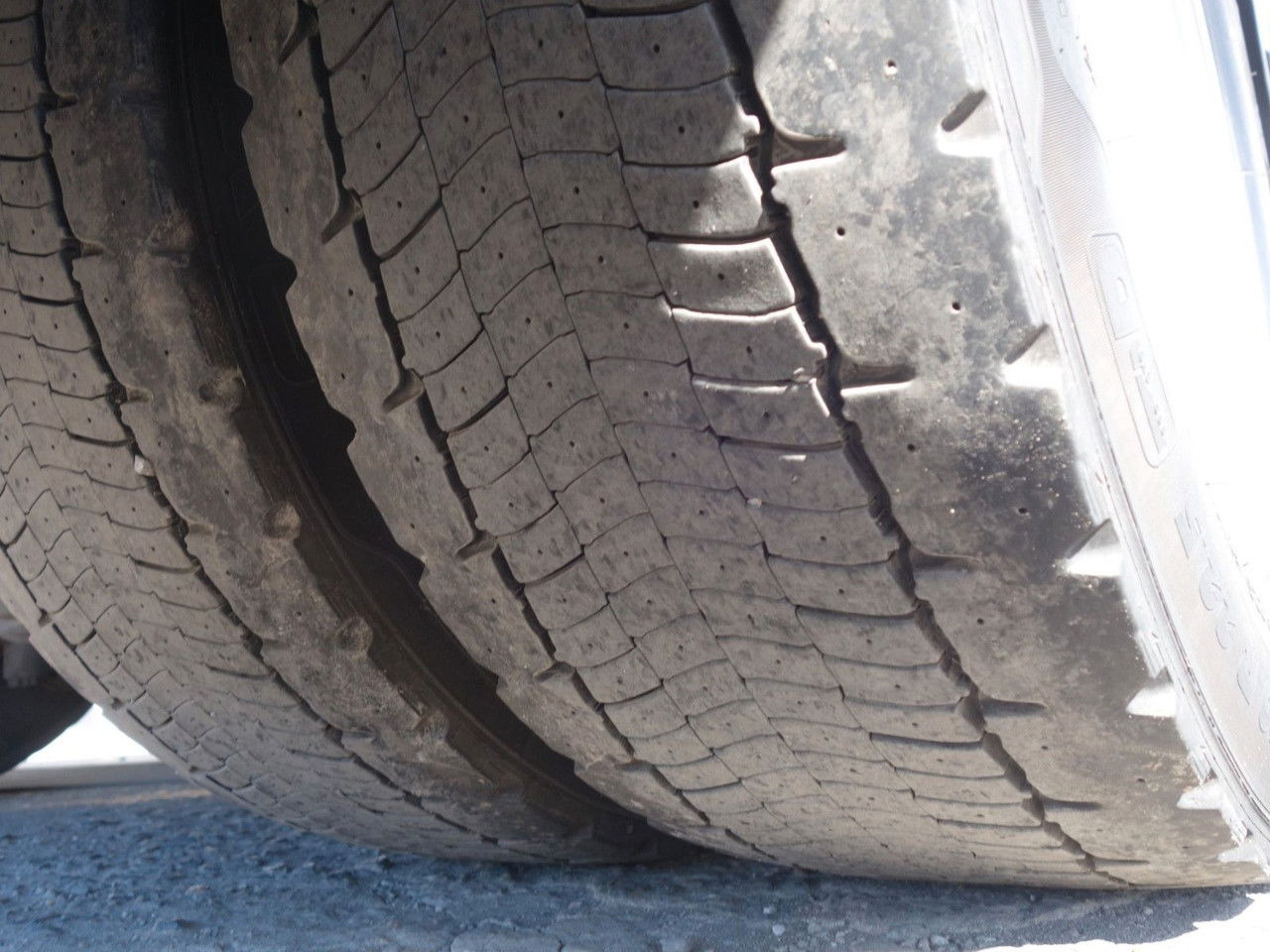 Trattore stradale Mercedes-Benz Actros 1843 Lsnrl LD, Retarder, Navi, 9 Stk.: foto 8 Trattore stradale Mercedes-Benz Actros 1843 Lsnrl LD, Retarder, Navi, 9 Stk.: foto 8