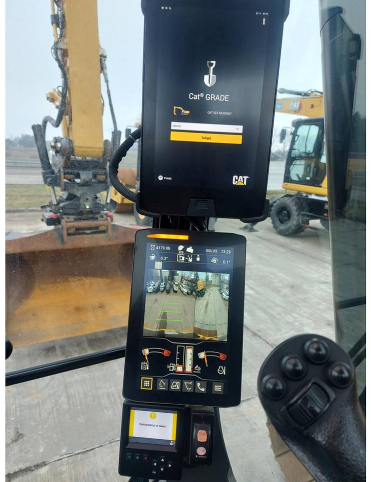 CAT 323 - Escavatore cingolato: foto 5 CAT 323 - Escavatore cingolato: foto 5