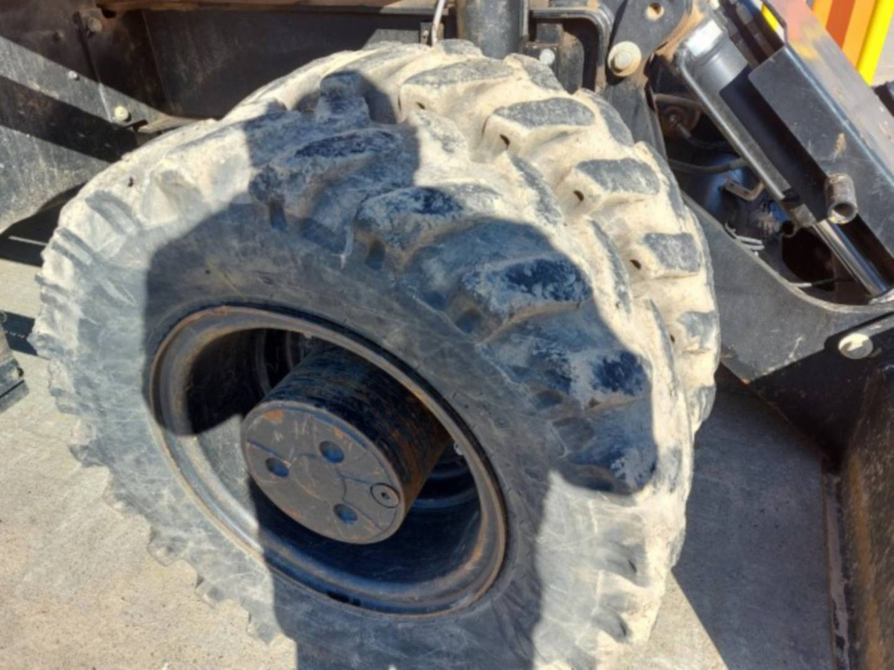 Escavatore gommato CAT M315F: foto 10