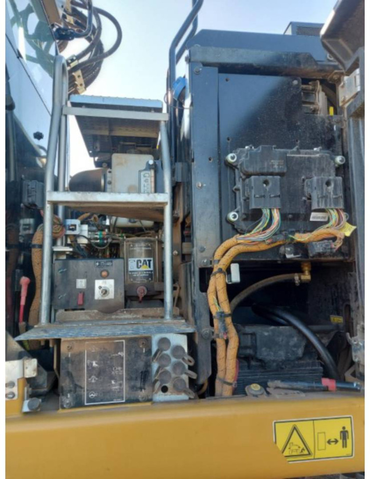 Escavatore gommato CAT M315F: foto 14