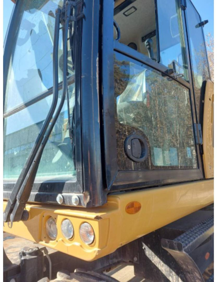 Escavatore gommato CAT M315F: foto 9