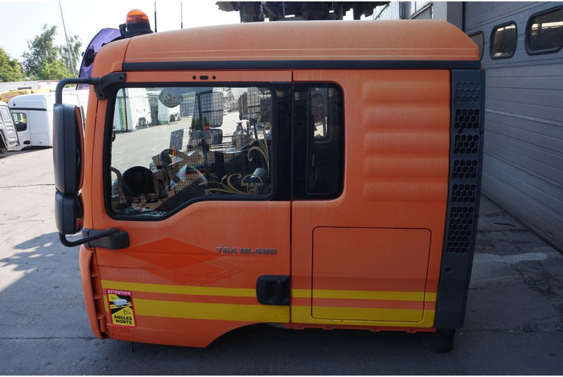 MAN F99L34 TGA - Cabina e interni per Camion: foto 5 MAN F99L34 TGA - Cabina e interni per Camion: foto 5