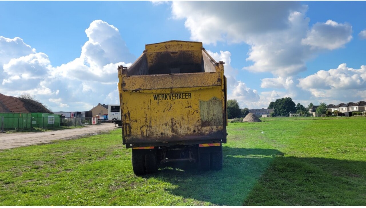 MAN 41.364 EURO 2 8X4 TIPPER SPRING/SPRING MANUAL GEARBOX - Autocarro ribaltabile: foto 5 MAN 41.364 EURO 2 8X4 TIPPER SPRING/SPRING MANUAL GEARBOX - Autocarro ribaltabile: foto 5