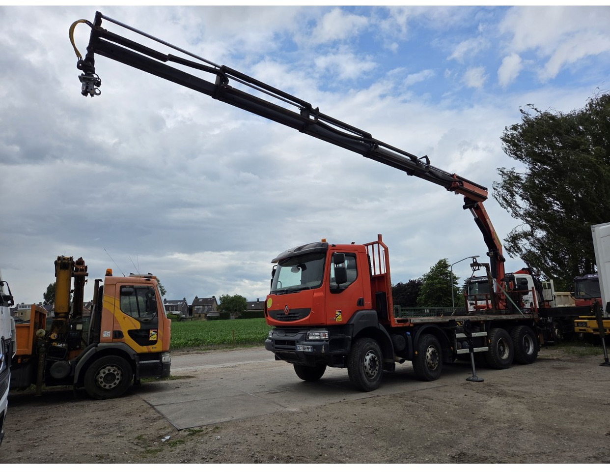Renault Kerax 430 8X4 Flatbed Crane Palfinger PK26002EH 26 ton 5 Extensions *Retarder - Autocarro con pianale/ Cassone fisso, Camion con gru: foto 1 Renault Kerax 430 8X4 Flatbed Crane Palfinger PK26002EH 26 ton 5 Extensions *Retarder - Autocarro con pianale/ Cassone fisso, Camion con gru: foto 1