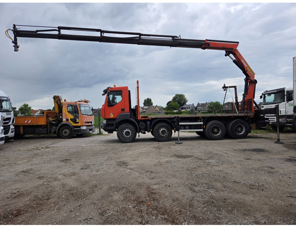 Renault Kerax 430 8X4 Flatbed Crane Palfinger PK26002EH 26 ton 5 Extensions *Retarder - Autocarro con pianale/ Cassone fisso, Camion con gru: foto 3 Renault Kerax 430 8X4 Flatbed Crane Palfinger PK26002EH 26 ton 5 Extensions *Retarder - Autocarro con pianale/ Cassone fisso, Camion con gru: foto 3