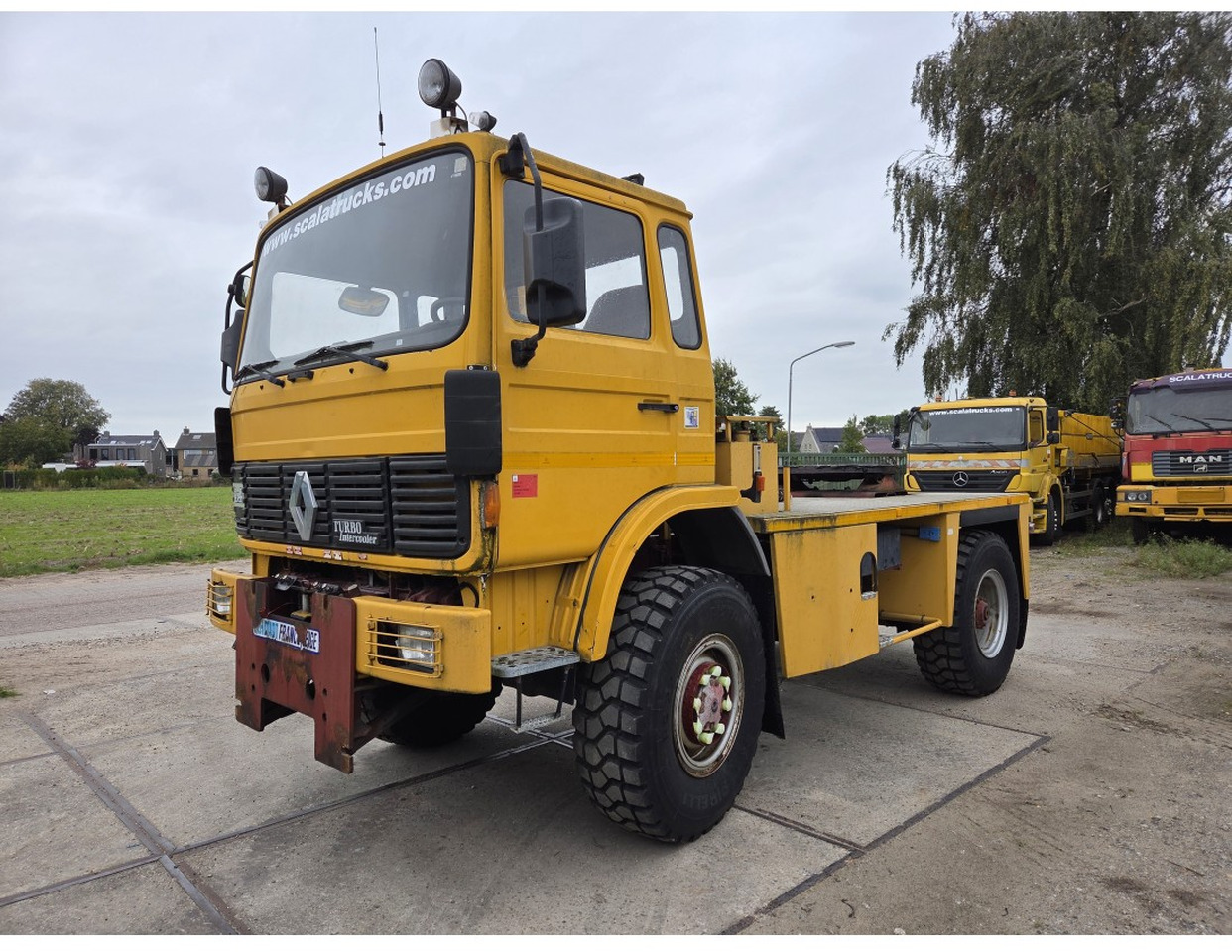 RENAULT M170 4x4 TRACTOR UNIT FULL SPRING SUSPENSION VERY LOW MILEAGE - Trattore stradale: foto 1 RENAULT M170 4x4 TRACTOR UNIT FULL SPRING SUSPENSION VERY LOW MILEAGE - Trattore stradale: foto 1
