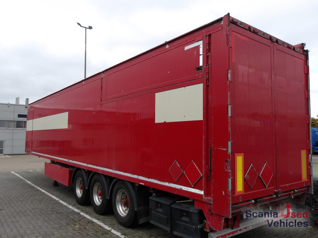 Leasing di KEMPF SP 35/3 - SCHUBBODEN - BPW - ALCOA - seitl. TÜR KEMPF SP 35/3 - SCHUBBODEN - BPW - ALCOA - seitl. TÜR: foto 10 Leasing di KEMPF SP 35/3 - SCHUBBODEN - BPW - ALCOA - seitl. TÜR KEMPF SP 35/3 - SCHUBBODEN - BPW - ALCOA - seitl. TÜR: foto 10