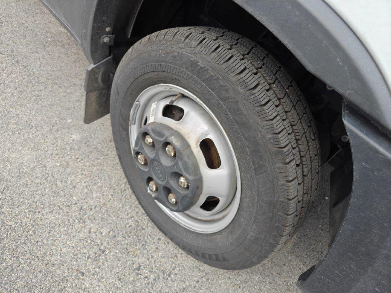 IVECO Daily 35C16H - Furgone chiuso: foto 2 IVECO Daily 35C16H - Furgone chiuso: foto 2