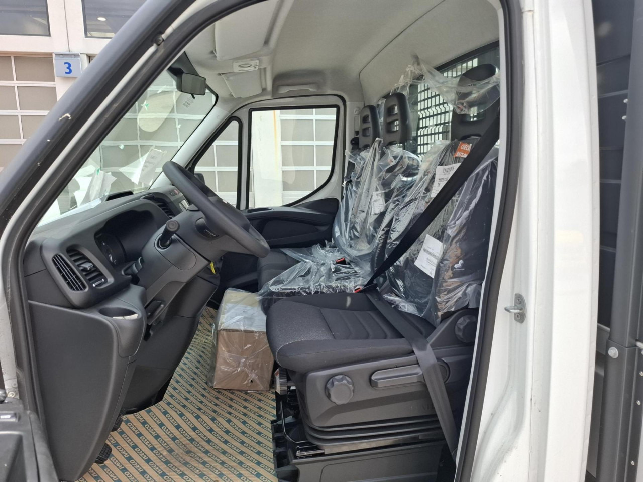 IVECO Daily 35S16 - Furgone chiuso: foto 5 IVECO Daily 35S16 - Furgone chiuso: foto 5