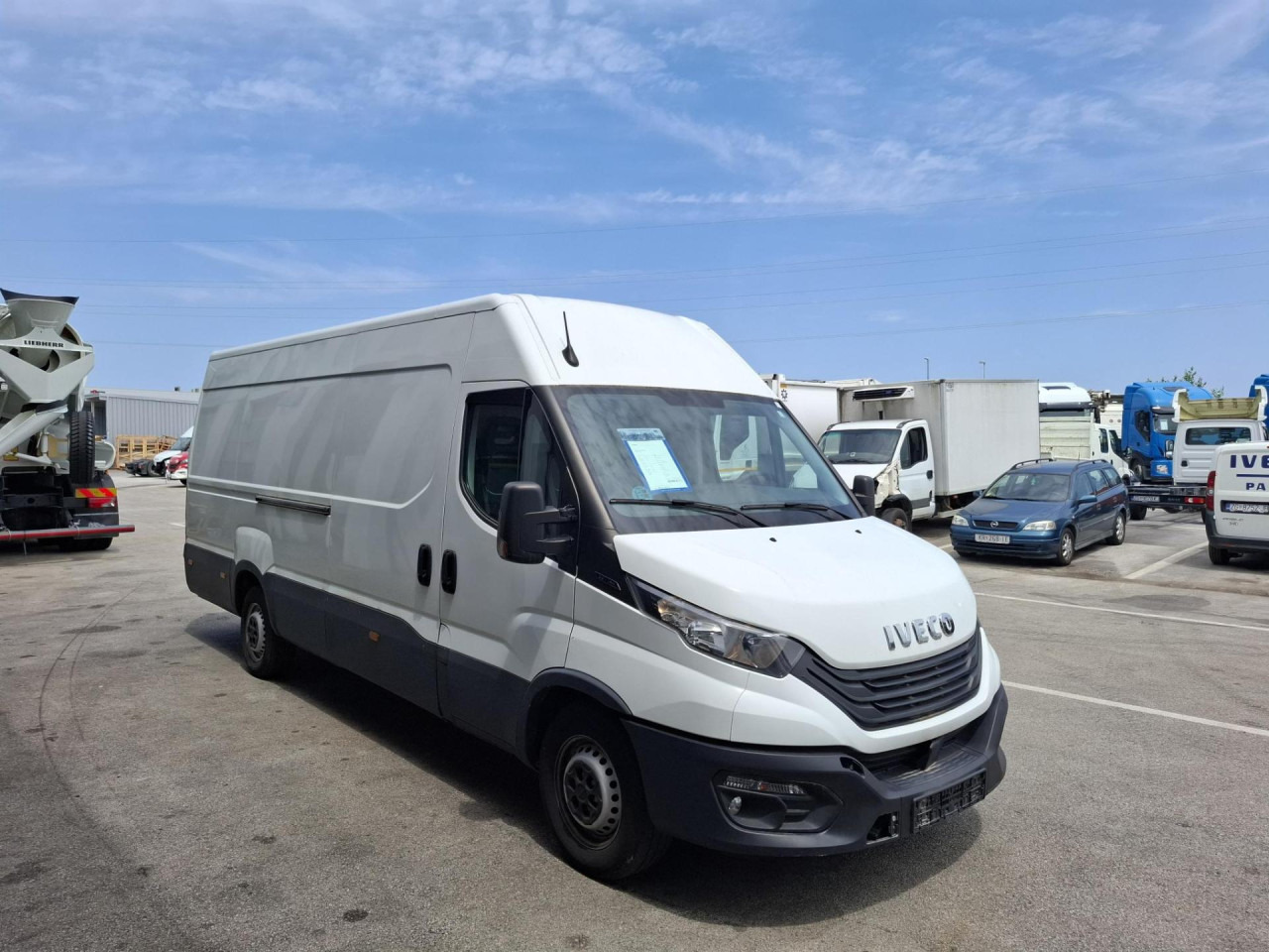 IVECO Daily 35S16V - Pulmino: foto 2 IVECO Daily 35S16V - Pulmino: foto 2