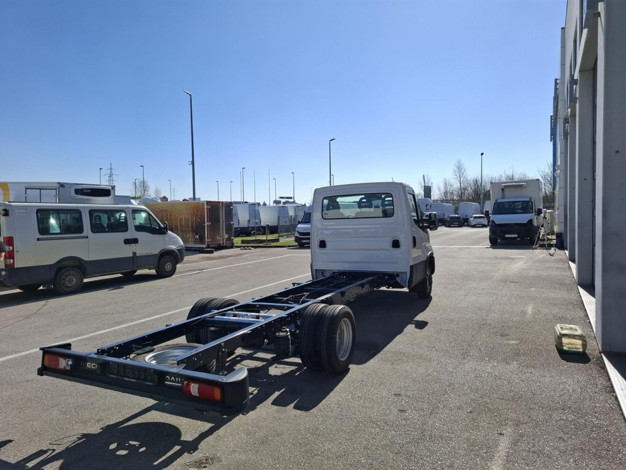 IVECO Daily 50C18H/P - Autocarro telaio: foto 3 IVECO Daily 50C18H/P - Autocarro telaio: foto 3