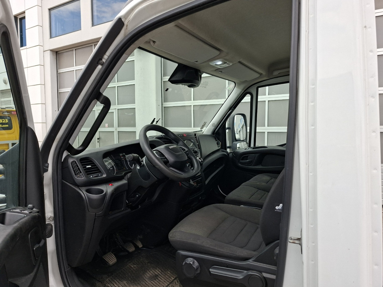 IVECO Daily 70C18H - Autocarro telaio: foto 5 IVECO Daily 70C18H - Autocarro telaio: foto 5