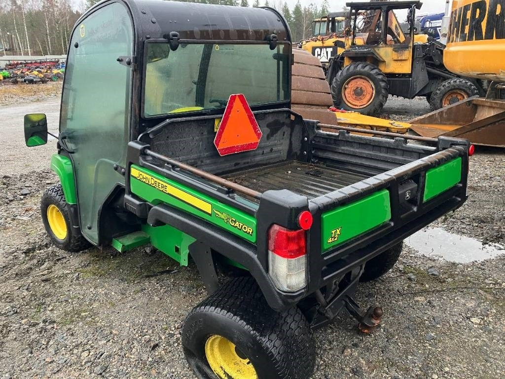 John Deere Gator 4x2, for parts - Quad: foto 2 John Deere Gator 4x2, for parts - Quad: foto 2
