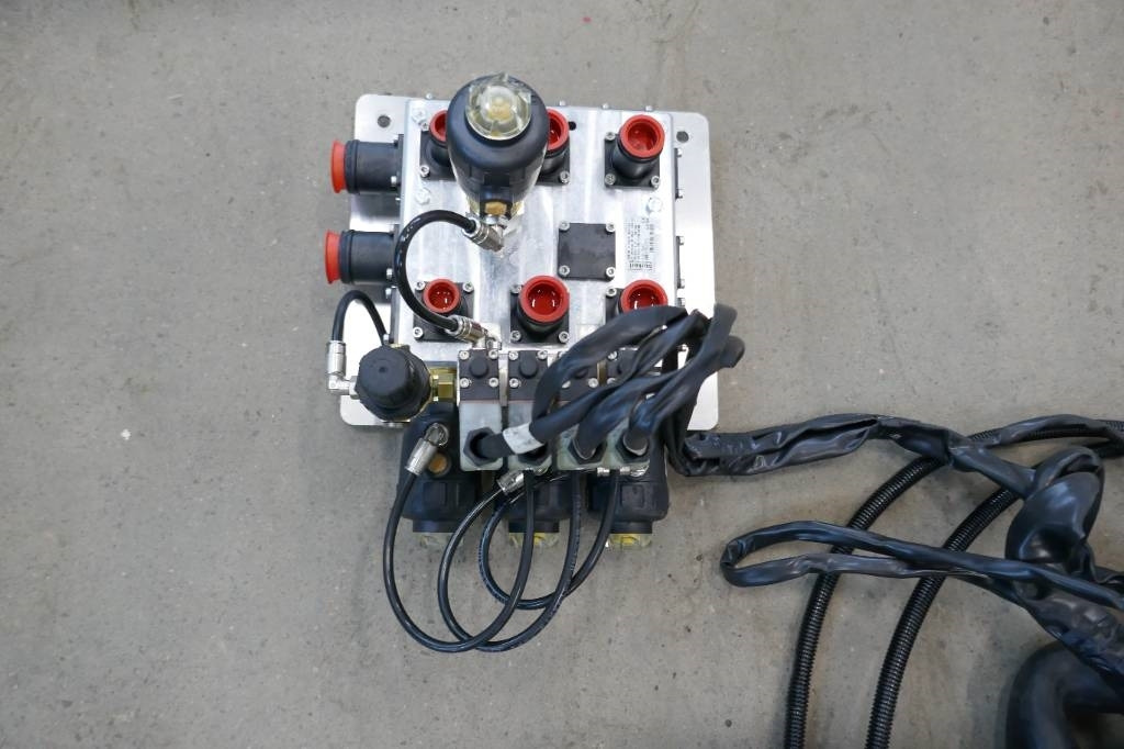 Volvo 8900 - Cabina per Camion: foto 3 Volvo 8900 - Cabina per Camion: foto 3