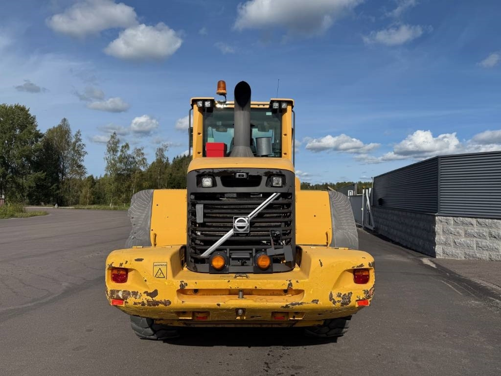 Pala gommata Volvo L 120 F: foto 6