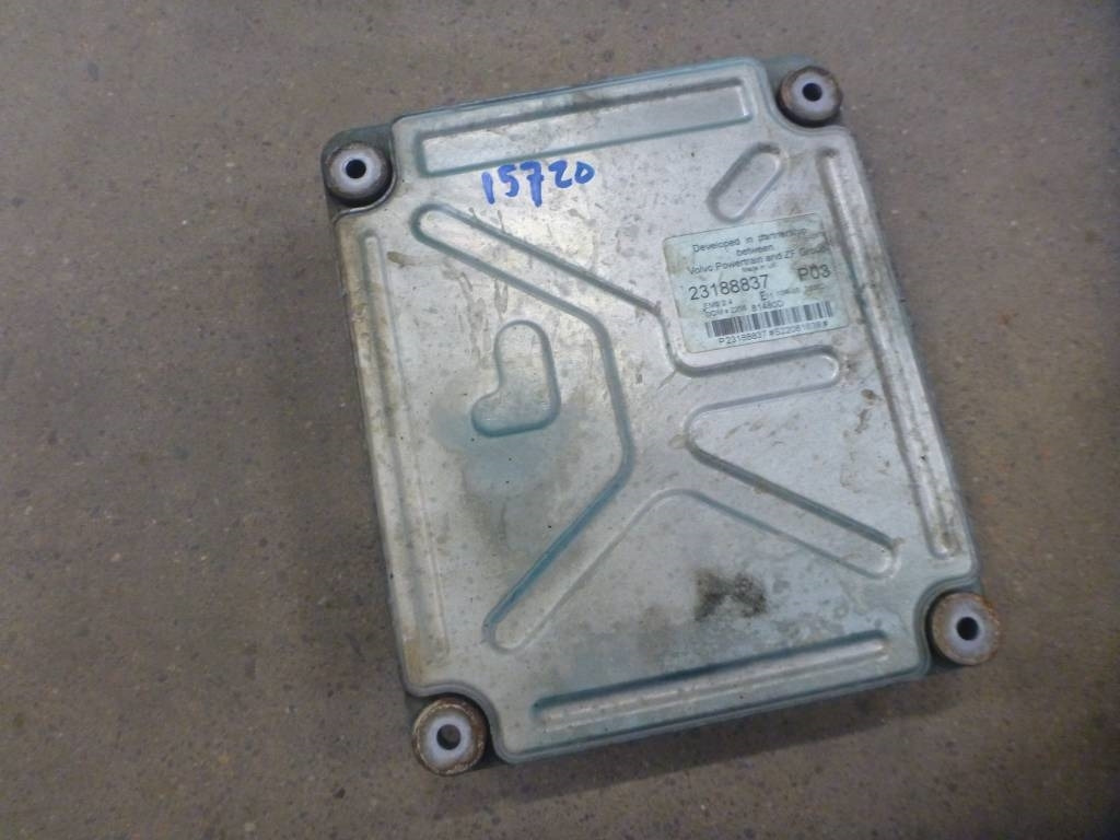 Volvo Motor Styrenhet, 23188837 - Sistema elettrico per Camion: foto 2 Volvo Motor Styrenhet, 23188837 - Sistema elettrico per Camion: foto 2