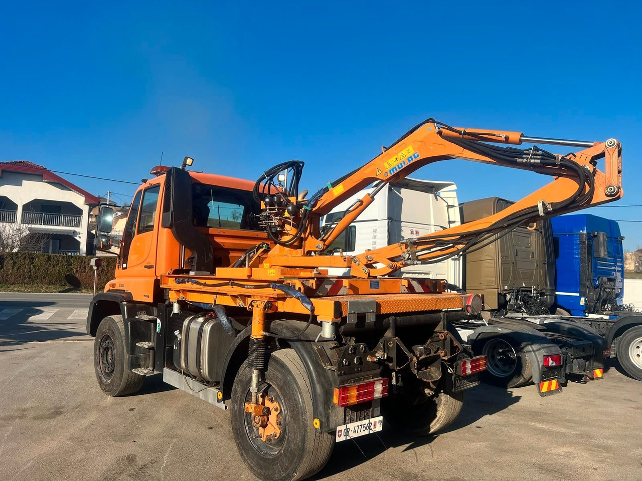 Unimog U500 4x4, Boeschungsmaehwerk Mulag - Camion: foto 1 Unimog U500 4x4, Boeschungsmaehwerk Mulag - Camion: foto 1