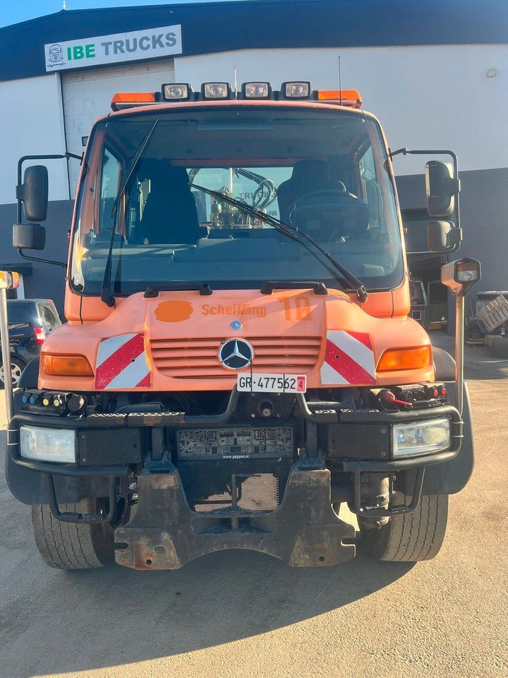 Unimog U500 4x4, Boeschungsmaehwerk Mulag - Camion: foto 4 Unimog U500 4x4, Boeschungsmaehwerk Mulag - Camion: foto 4