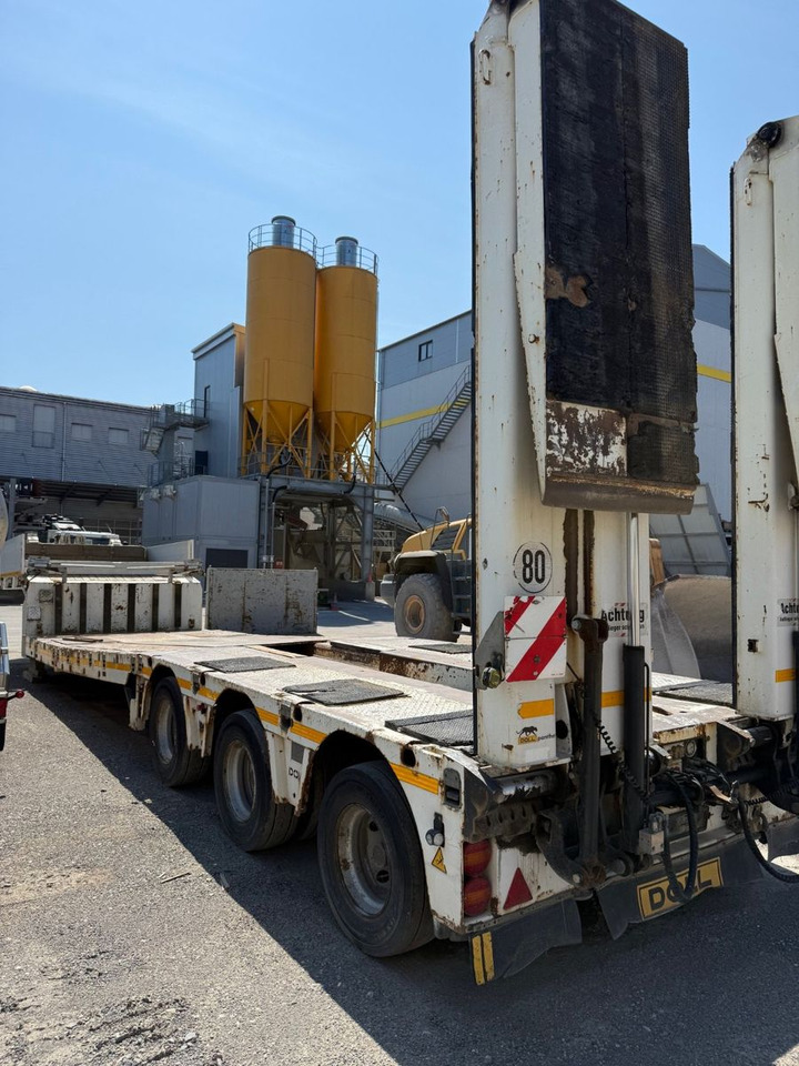 Doll Panther T3E-A, 61ton , 3.9m tele,Hyd Rampen 4.5m - Semirimorchio pianale ribassato: foto 4 Doll Panther T3E-A, 61ton , 3.9m tele,Hyd Rampen 4.5m - Semirimorchio pianale ribassato: foto 4