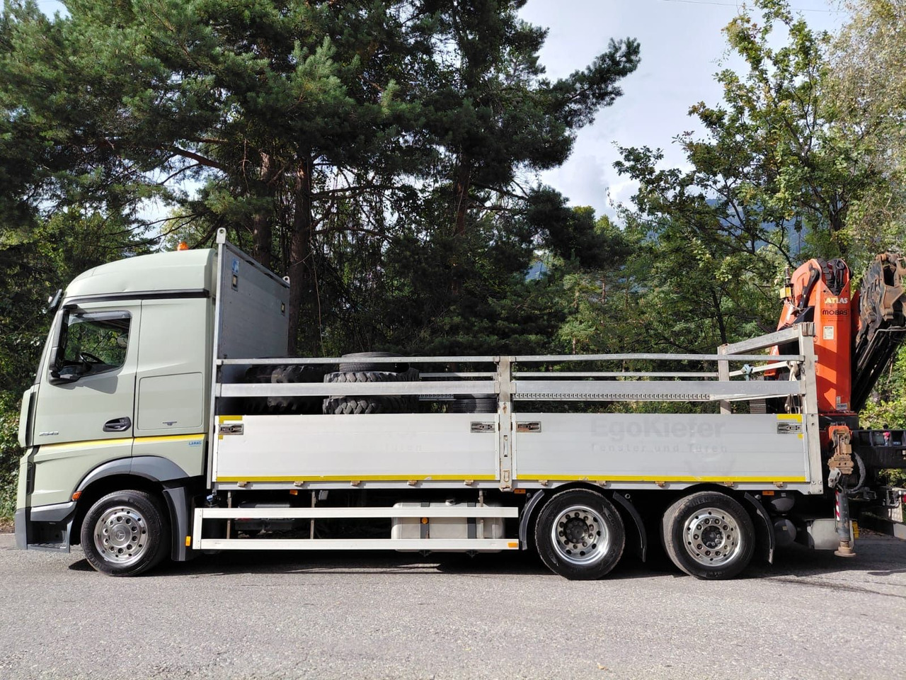 Mercedes-Benz Actros 2545 6x2, E6, Retarder, Effer 265/6S - Camion con gru: foto 3 Mercedes-Benz Actros 2545 6x2, E6, Retarder, Effer 265/6S - Camion con gru: foto 3