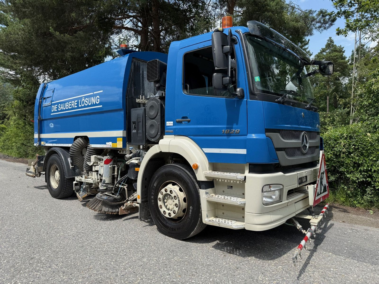 Mercedes-Benz Axor 1829 4x2, E5, EPS, RHD, Faun Kehrmaschine - Spazzatrice stradale: foto 3 Mercedes-Benz Axor 1829 4x2, E5, EPS, RHD, Faun Kehrmaschine - Spazzatrice stradale: foto 3