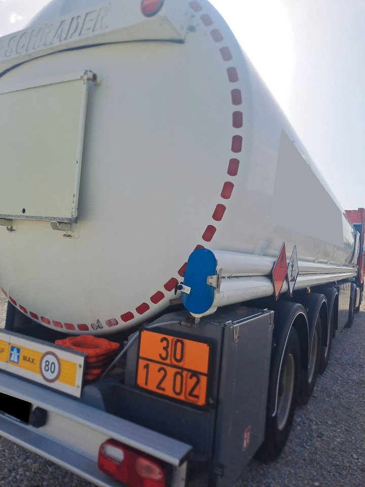 Schrader ADR, Treibstoff Diesel/Benzin, 4 Kammern, Sening Schrader ADR, Treibstoff Diesel/Benzin, 4 Kammern, Sening - Semirimorchio cisterna: foto 1 Schrader ADR, Treibstoff Diesel/Benzin, 4 Kammern, Sening Schrader ADR, Treibstoff Diesel/Benzin, 4 Kammern, Sening - Semirimorchio cisterna: foto 1