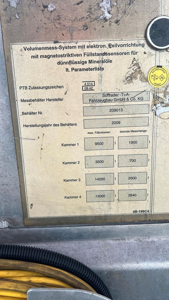 Schrader Treibstoff Diesel/Benzin, 4 Kammern, Sening - Semirimorchio cisterna: foto 5 Schrader Treibstoff Diesel/Benzin, 4 Kammern, Sening - Semirimorchio cisterna: foto 5