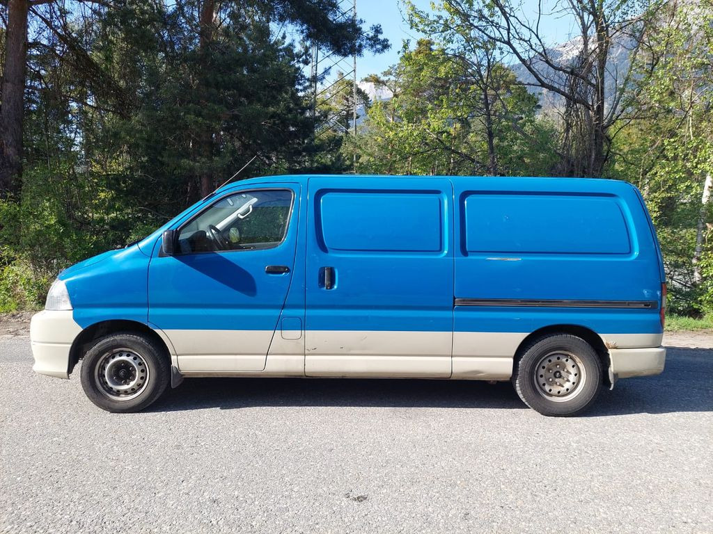 Toyota Hiace D-4D 2.5 4x4, Hochdruck Spülwagen 250bar - Furgone chiuso: foto 5 Toyota Hiace D-4D 2.5 4x4, Hochdruck Spülwagen 250bar - Furgone chiuso: foto 5