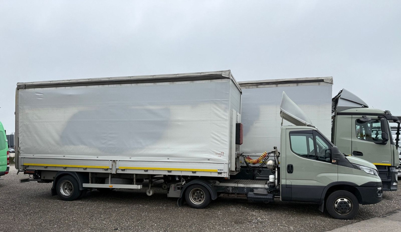 Iveco 50C18T Daily 4x2,E6,mit Auflieger Mobas 7.5 Lade - Trattore stradale: foto 2 Iveco 50C18T Daily 4x2,E6,mit Auflieger Mobas 7.5 Lade - Trattore stradale: foto 2