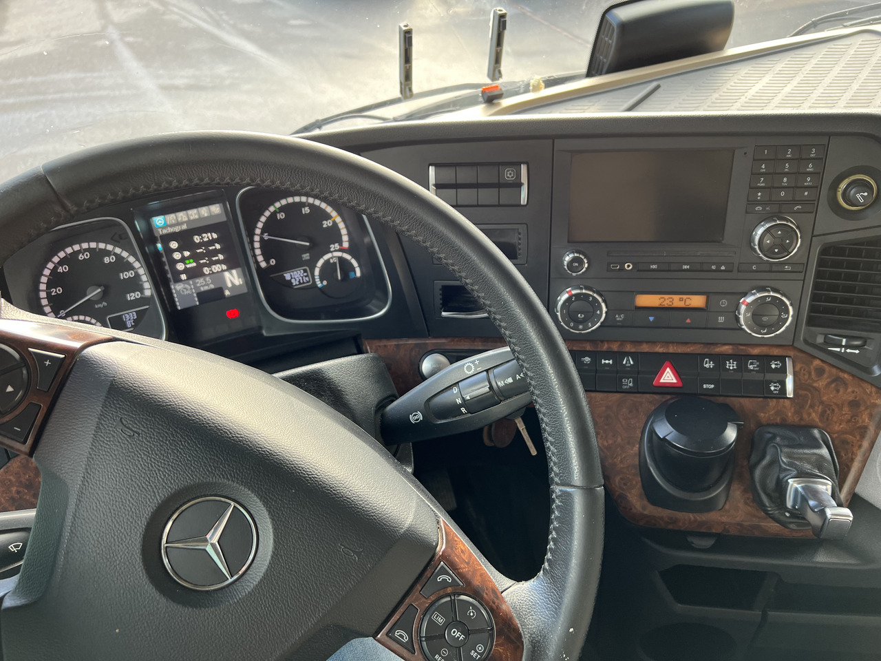 Leasing di MERCEDES-BENZ Actros 1845 4x2, E6, Retarder MERCEDES-BENZ Actros 1845 4x2, E6, Retarder: foto 9