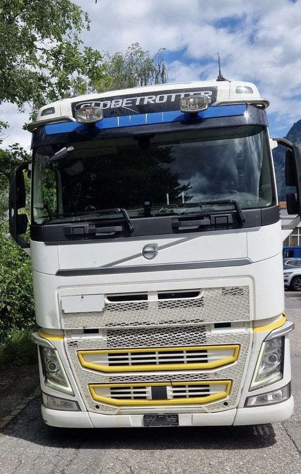 Volvo FH460 4x2R, E6, Ladebordwand - Camion centinato: foto 3 Volvo FH460 4x2R, E6, Ladebordwand - Camion centinato: foto 3