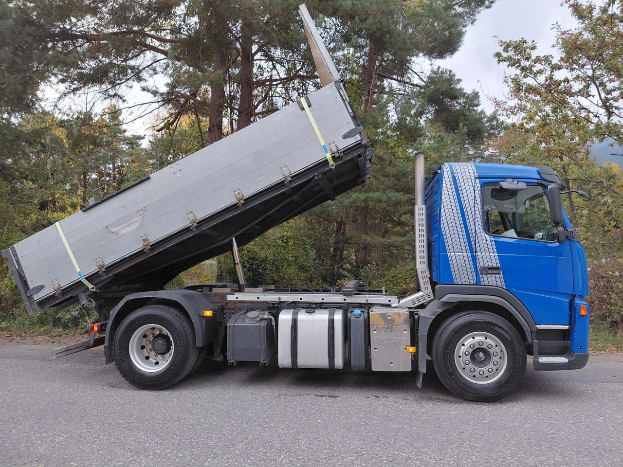 Volvo FM440 4x2, Euro 5, Kipper - Autocarro ribaltabile: foto 2 Volvo FM440 4x2, Euro 5, Kipper - Autocarro ribaltabile: foto 2