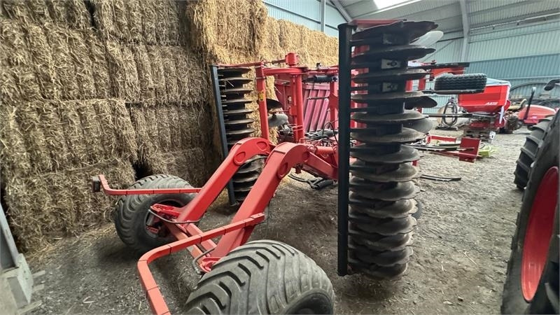 Kuhn CULTIMER L4000 Bugseret - Erpice: foto 3 Kuhn CULTIMER L4000 Bugseret - Erpice: foto 3