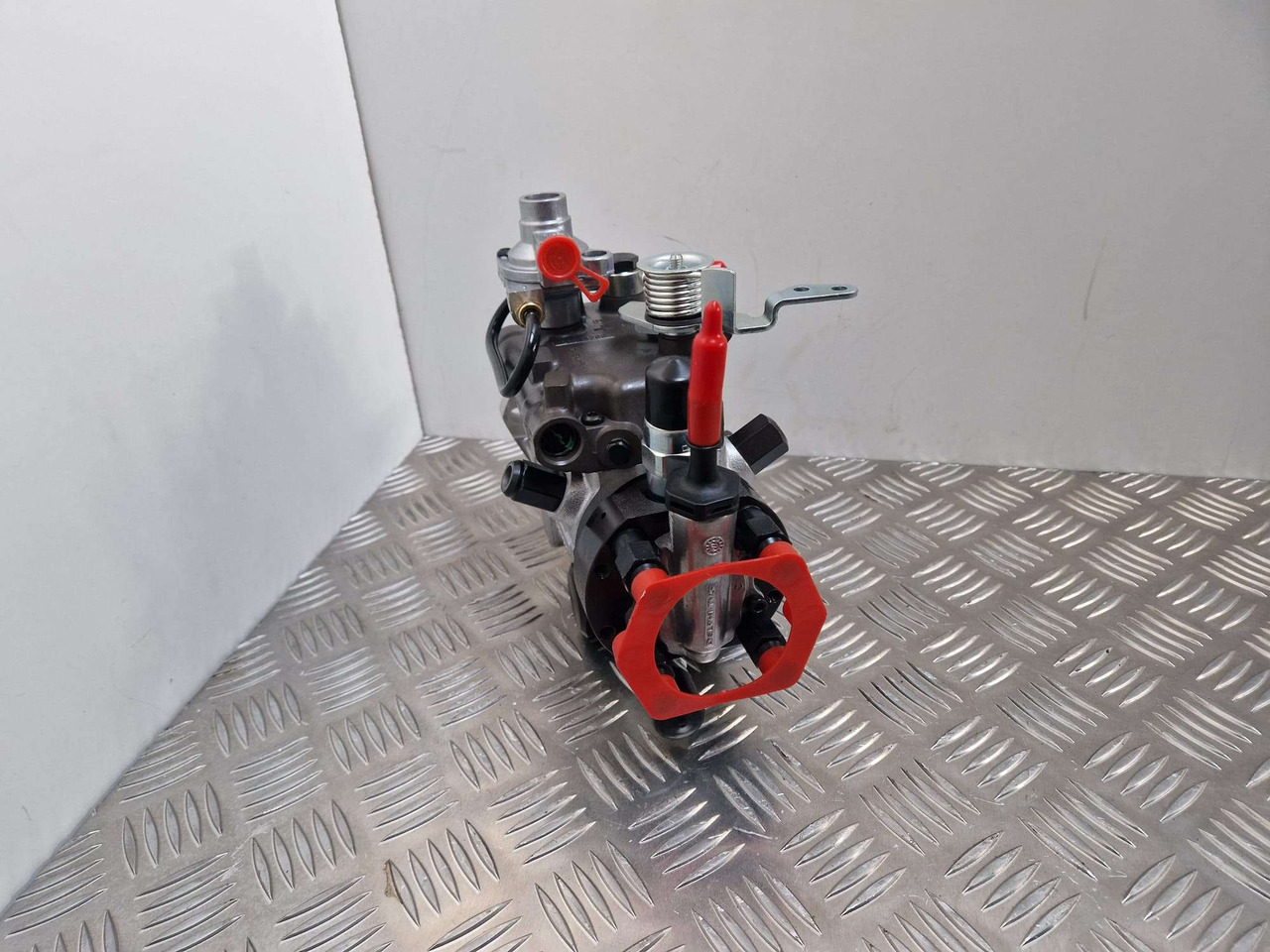 320/06934 12v Injection pump 9520A294G Delphi - Motore e ricambi per Macchina da cantiere: foto 2 320/06934 12v Injection pump 9520A294G Delphi - Motore e ricambi per Macchina da cantiere: foto 2