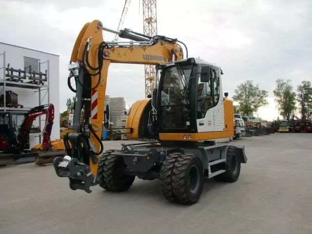 2023 Liebherr A 913 Compact G6.0-D Litronic - Escavatore gommato: foto 1 2023 Liebherr A 913 Compact G6.0-D Litronic - Escavatore gommato: foto 1