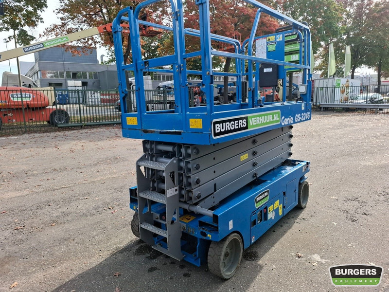 Genie GS3246 Nieuwe accus + lader - Piattaforma a pantografo: foto 3 Genie GS3246 Nieuwe accus + lader - Piattaforma a pantografo: foto 3