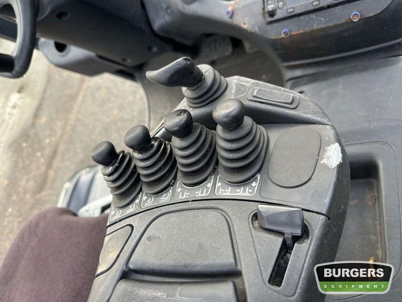 Linde E30H-01 600 - Carrello elevatore elettrico: foto 2 Linde E30H-01 600 - Carrello elevatore elettrico: foto 2