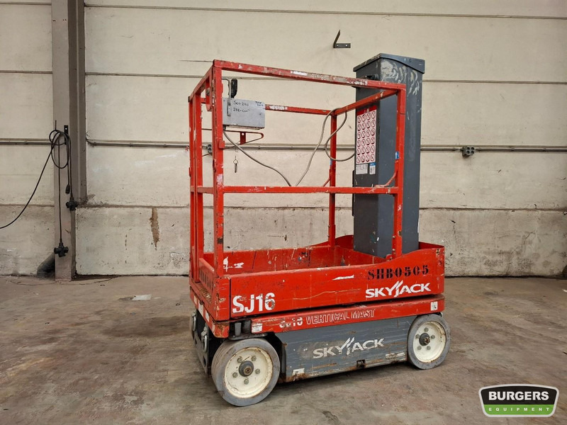 Skyjack SJ16 - Piattaforma aerea: foto 1 Skyjack SJ16 - Piattaforma aerea: foto 1