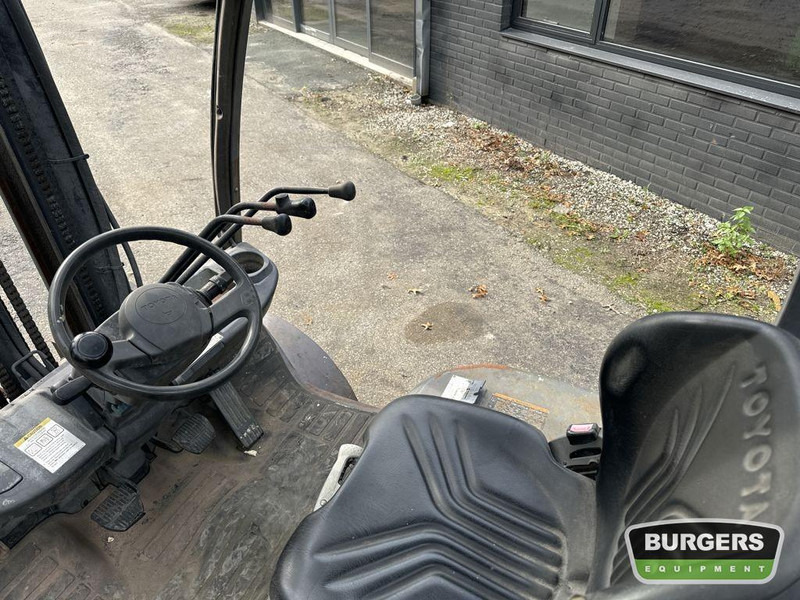 Toyota 8FDF25 - Carrello elevatore diesel: foto 5 Toyota 8FDF25 - Carrello elevatore diesel: foto 5