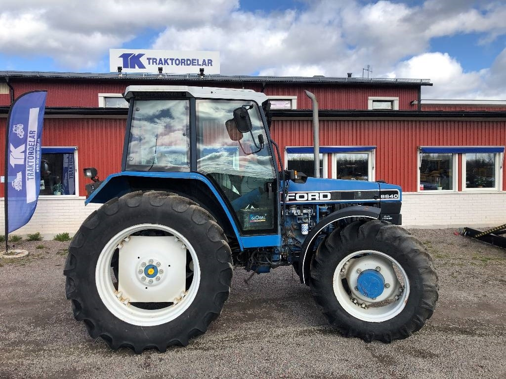 Ford 6640 Dismantled: only spare parts - Trattore: foto 3 Ford 6640 Dismantled: only spare parts - Trattore: foto 3
