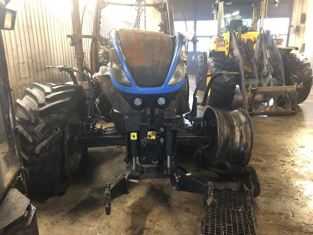New Holland T7 260 AC Dismantled for spare parts - Trattore: foto 1 New Holland T7 260 AC Dismantled for spare parts - Trattore: foto 1