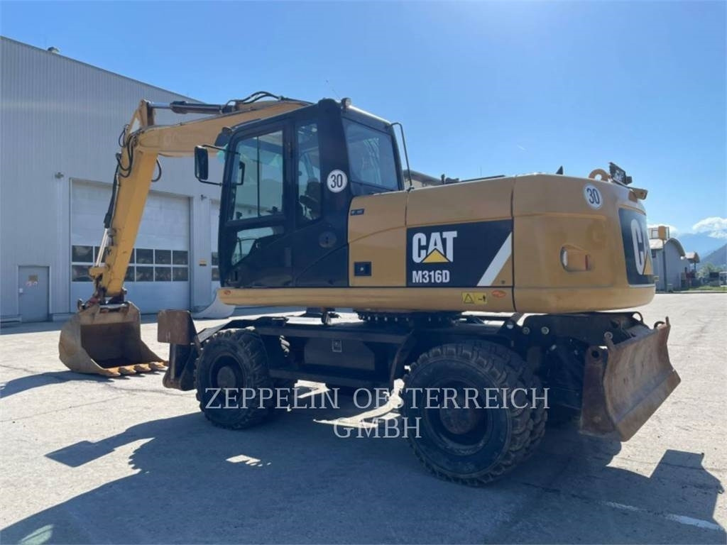 CAT M316D - Lama neve: foto 3 CAT M316D - Lama neve: foto 3
