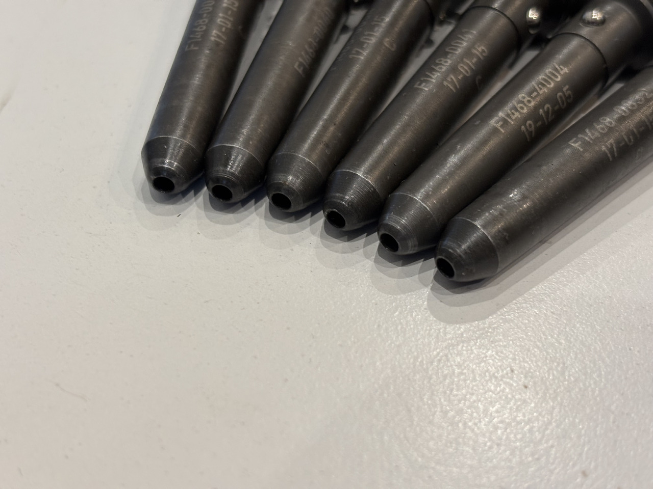 Bosch 04514650 Wtryskiwacz Po Regeneracji - Iniettore per Trattore: foto 2 Bosch 04514650 Wtryskiwacz Po Regeneracji - Iniettore per Trattore: foto 2