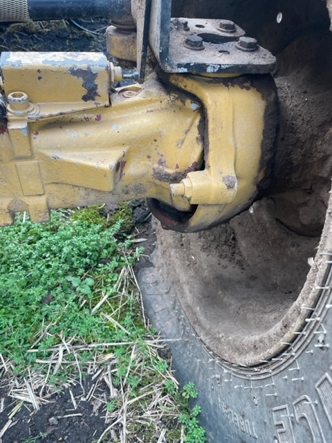 Cat th 63 th 62 Felga zwolnica zwrotnica Półoś części - Semiasse per Macchina agricola: foto 1 Cat th 63 th 62 Felga zwolnica zwrotnica Półoś części - Semiasse per Macchina agricola: foto 1