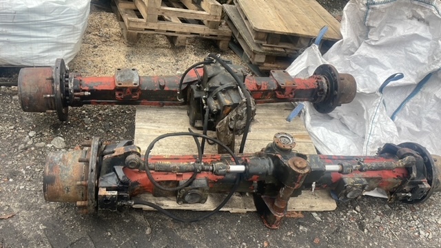 Caterpillar 212 ZF AP-B355 , APL-B355 zwolnica zwrotnica Piasta obudowa mostu - Fuso a snodo per Macchina agricola: foto 3 Caterpillar 212 ZF AP-B355 , APL-B355 zwolnica zwrotnica Piasta obudowa mostu - Fuso a snodo per Macchina agricola: foto 3